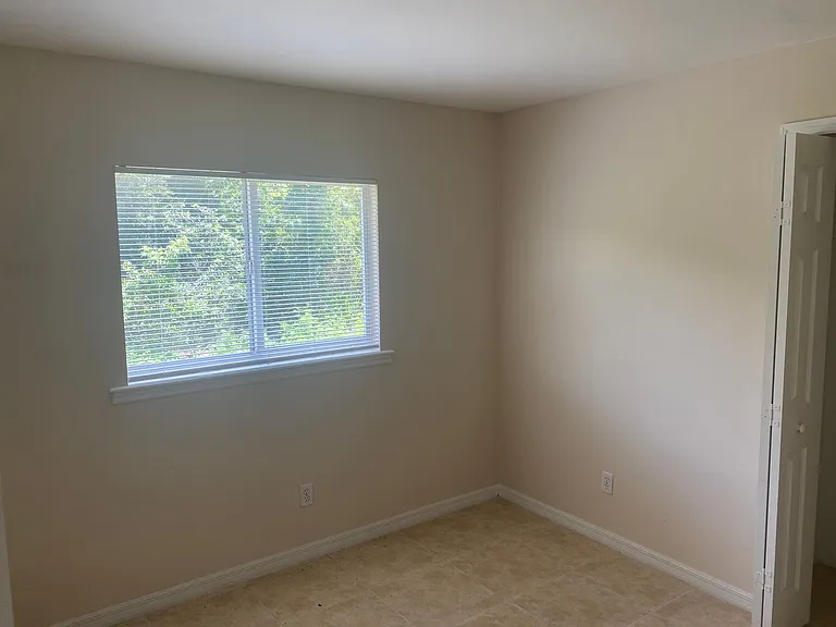 133 Meadow Rd #135 — Photo 5