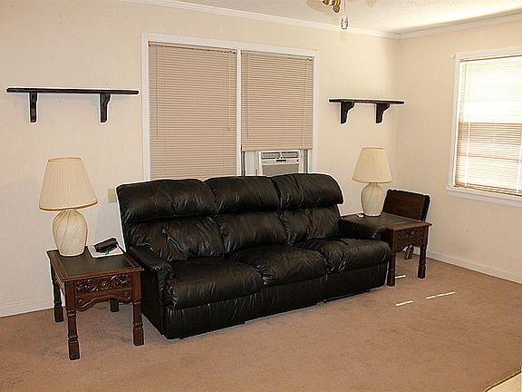 5th image of 235 Wedgewood Dr