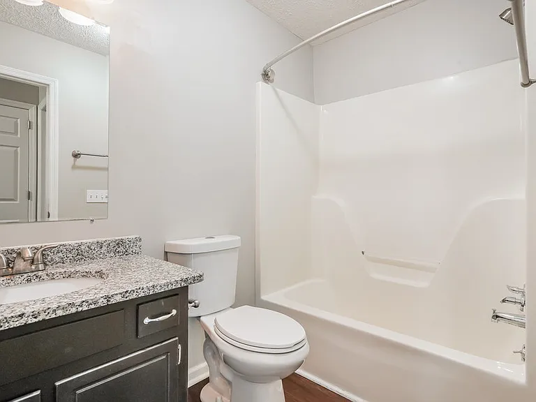 1207 Cedarbend Dr — Photo 16