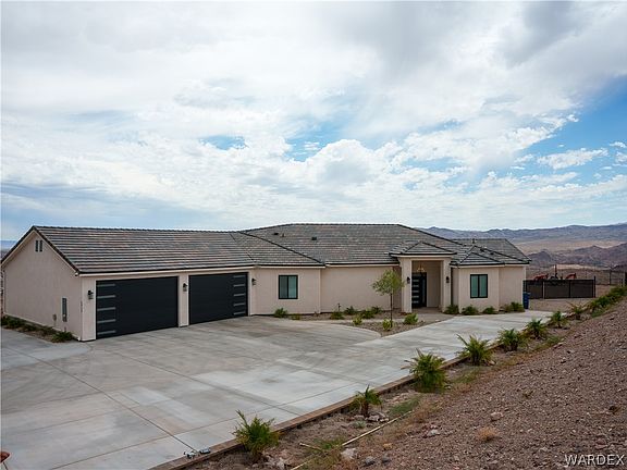 2nd image of 2925 Sinyala Canyon Drive