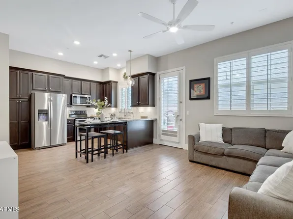 8977 N 8TH Drive, Phoenix, AZ 85021