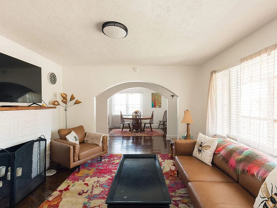 145 Midway St #ID1397968P