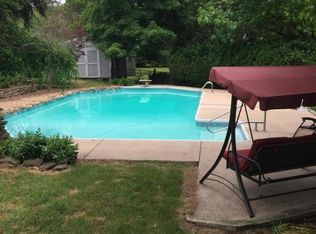 5731 S Farm Road 135, Springfield, MO 65810