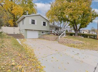 645 Arnold Ave, Council Bluffs, IA 51503