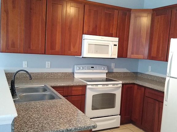 3rd image of 11598 Acorn Dr