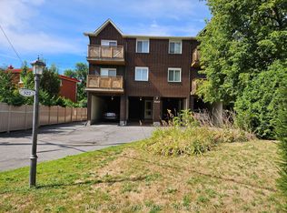 522 Riverdale Ave #5, Ottawa, ON K1S1S5