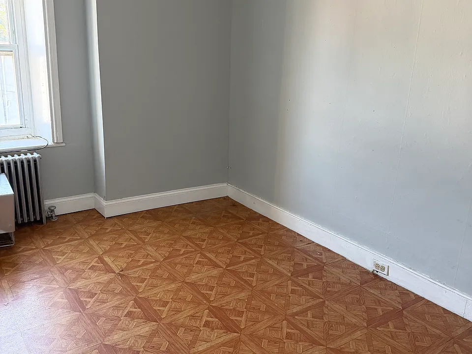 4441 Elizabeth St #3