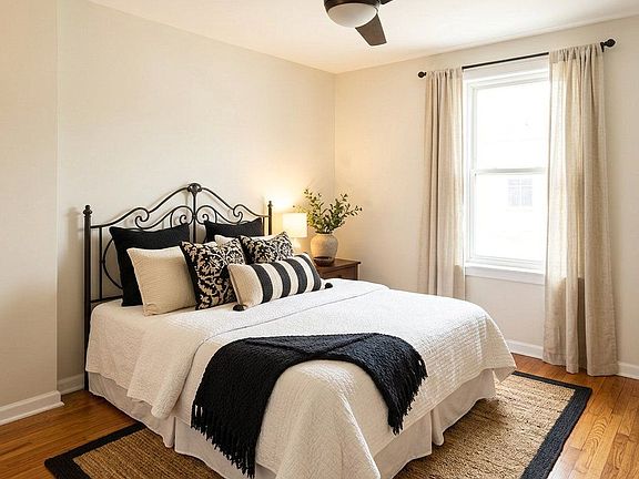 5th image of 925 Bayly St #7