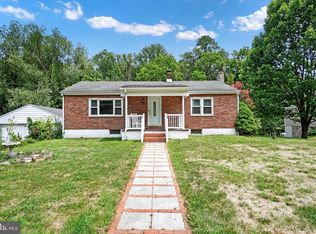 880 Cherry Orchard Rd, Dover, PA 17315