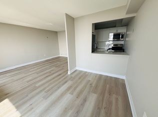 500 Duplex Ave #2403, Toronto, ON M4R 1V6