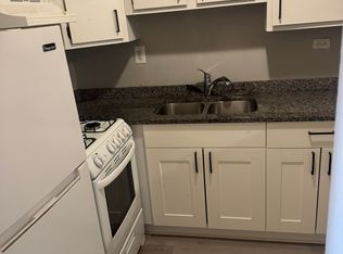 6446 N Milwaukee Ave #2E, Chicago, IL 60631