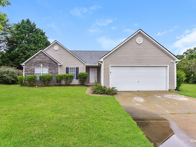 1525 Julianna Dr — Photo 1