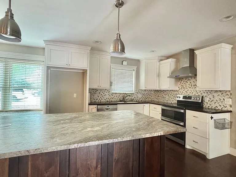 3330 Briargrove Ln — Photo 11