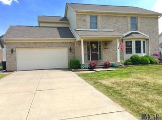 14392 Canterbury Ln, Monroe, MI 48161