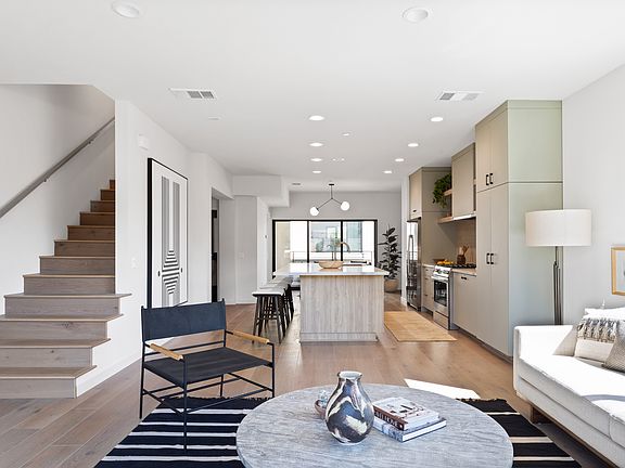 3rd image of 4515 Eagle Rock Blvd #24