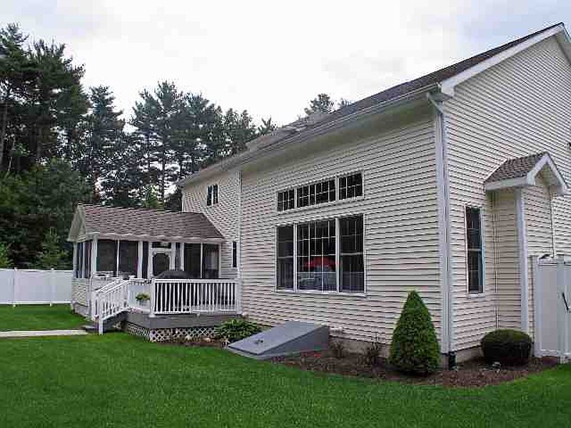 2nd image of 18 BIRCH HILL Road