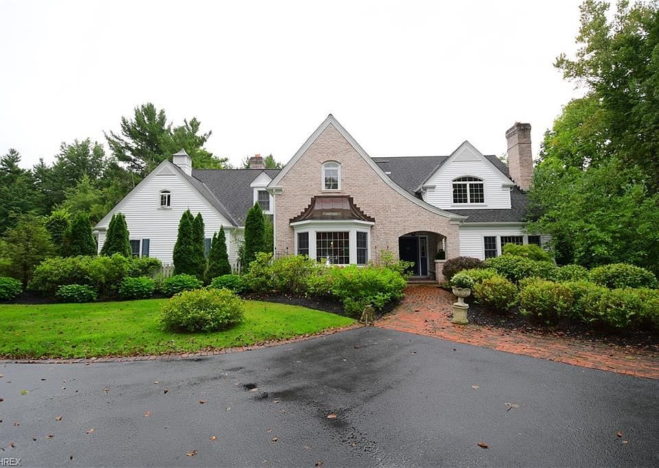 1st image of 32000 Fairmount Blvd