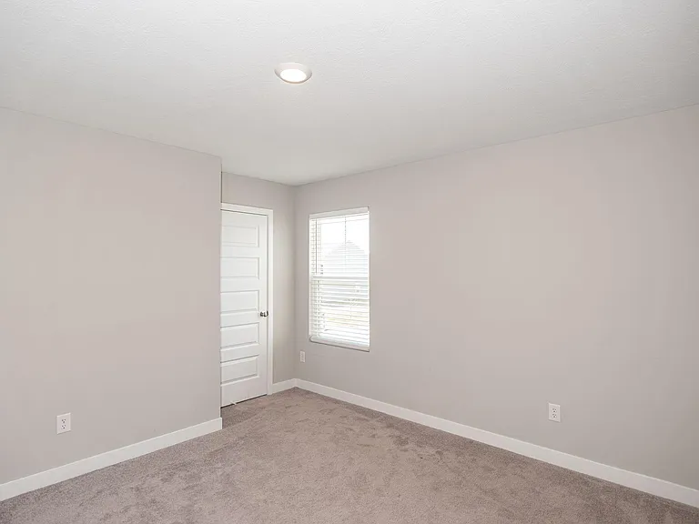 2519 Dixon Creek Dr — Photo 24