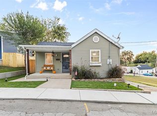 609 High St, Crystal City, MO 63019