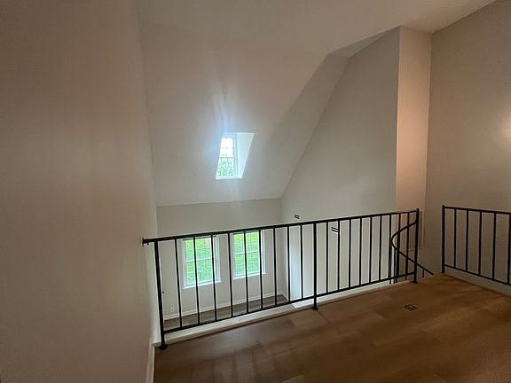 5th image of 4655 36th St S APT B1
