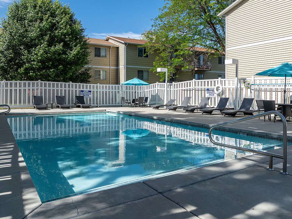 Arcadia-Green-Apartments Pool 2