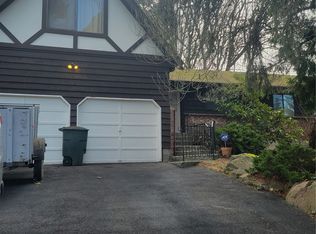 6315 NE 196th St, Kenmore, WA 98028