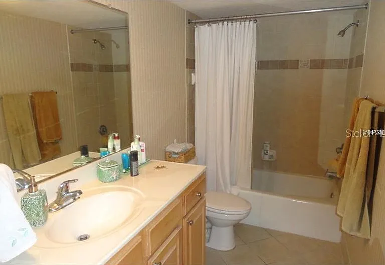 6100 Gulfport Blvd S #102 — Photo 15