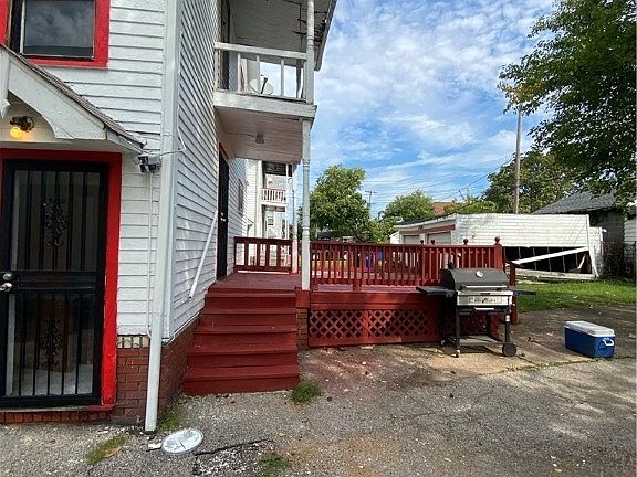 3rd image of 3565 East Blvd