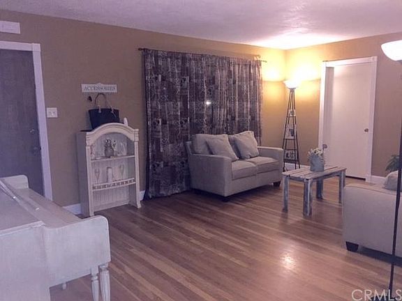 2nd image of 3619 Langtry Ave