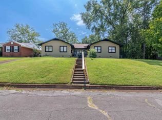 304 5th St, Tuscumbia, AL 35674