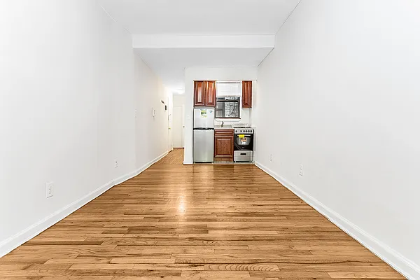 Rented by Compass | media 9