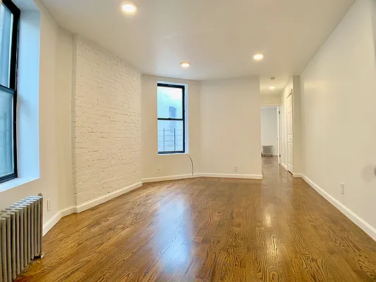 Rented by Bohemia Realty Group | media 9