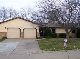 2417 N Blanchard St, Davenport, IA 52804