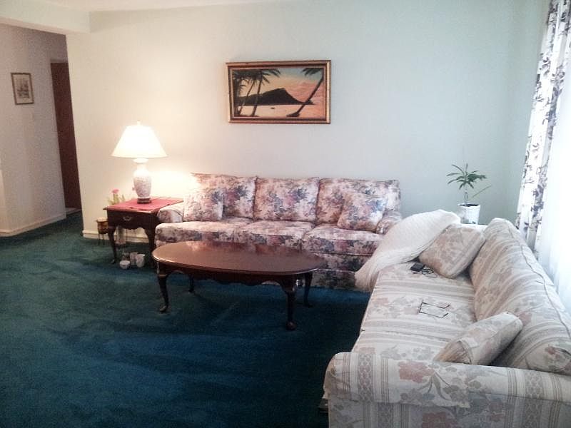 2nd image of 622 Oakton St APT 3