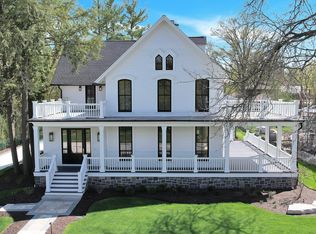 516 Peck Rd, Geneva, IL 60134