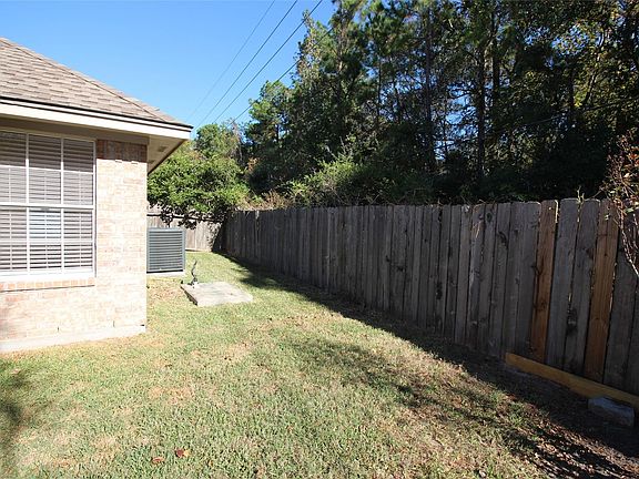 4th image of 2706 Penmere Ct