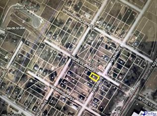 213 N 9th Ave, Dillon, SC 29536