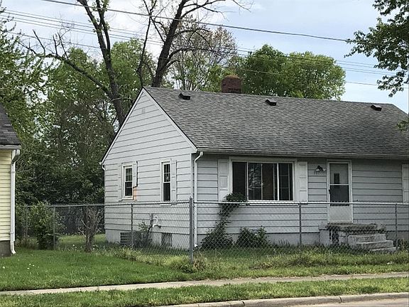 3rd image of 607 Windsor Ave
