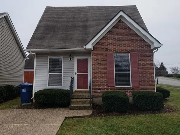 12400 Kiawah Ct, Louisville, KY 40245