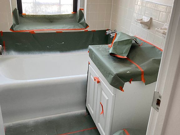 5th image of 4215 34th Ave #5