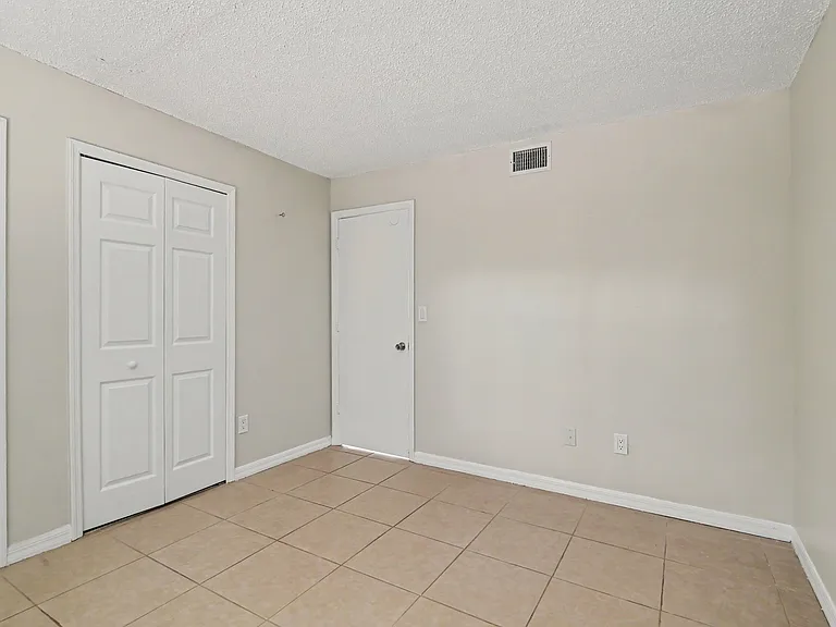 4534 Sleepy Oak Ln #4534 — Photo 8