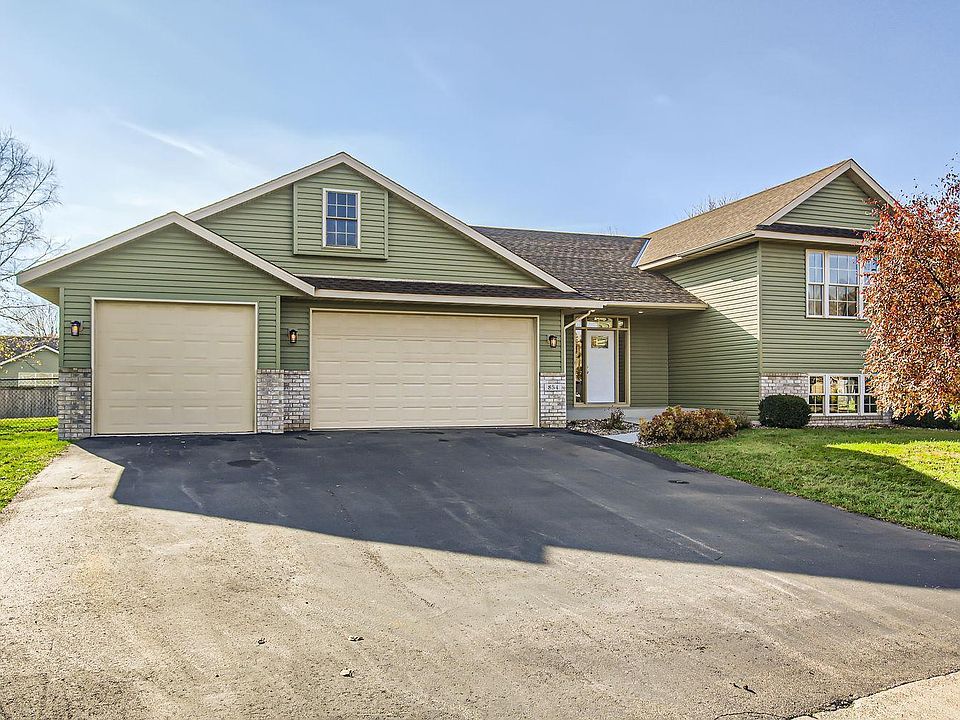 1st image of 854 S Park Dr