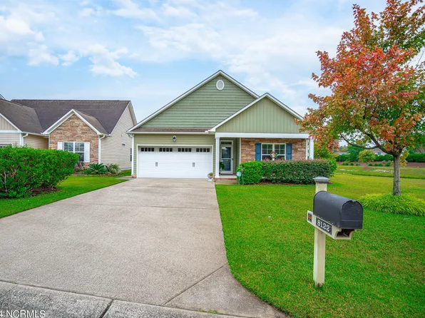 8122 E Highcroft Drive NE, Leland, NC 28451