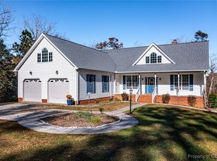 350 Heron Dr, Weems, VA 22576