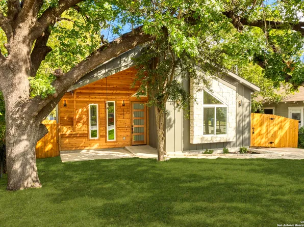 1735 E Crockett St, San Antonio, TX 78202