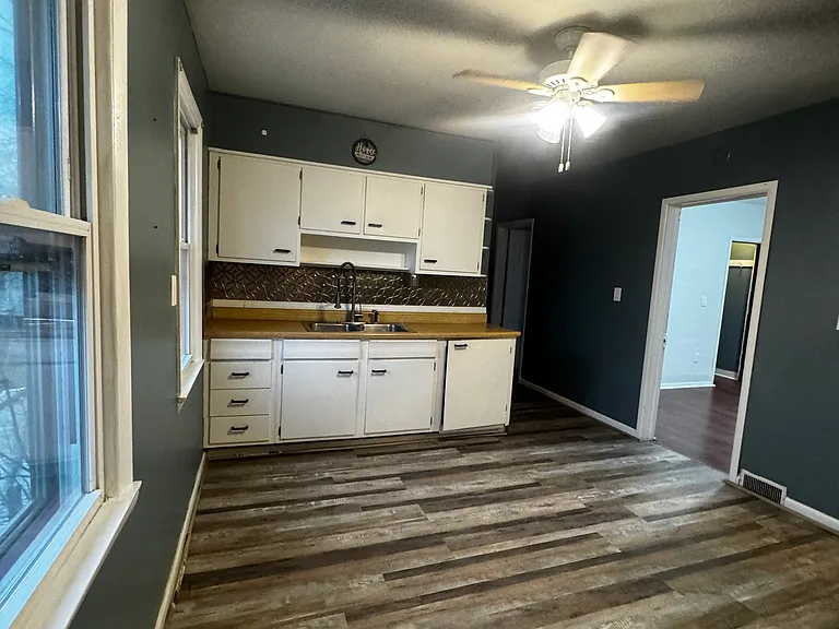 1618 Electric Ave #2 — Photo 6