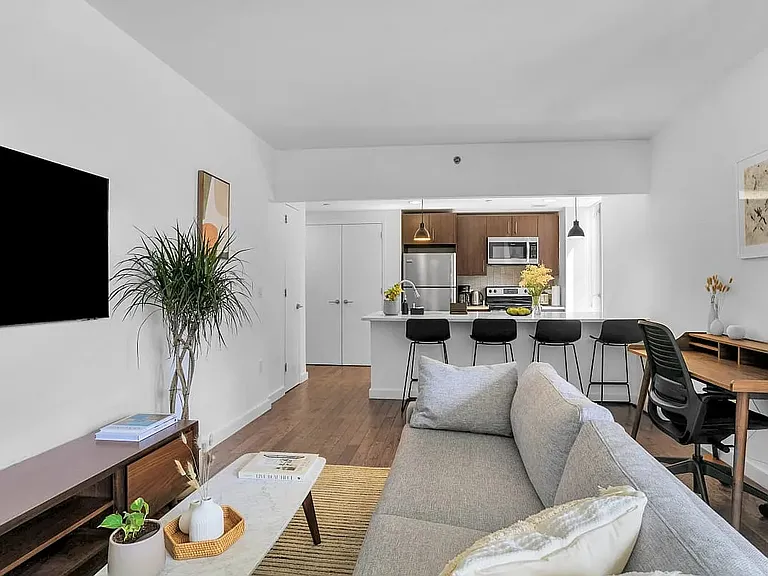 260 W 26th St #4U — Photo 5