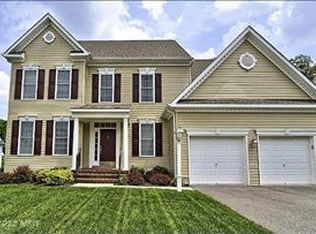 8221 Champion Ct, Pasadena, MD 21122