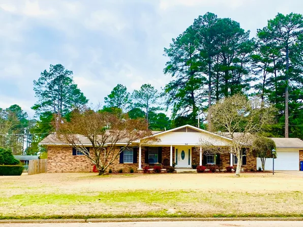 342 Palisade Dr, Camden, AR 71701