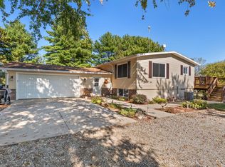 1487 McCloud Rd, Aledo, IL 61231